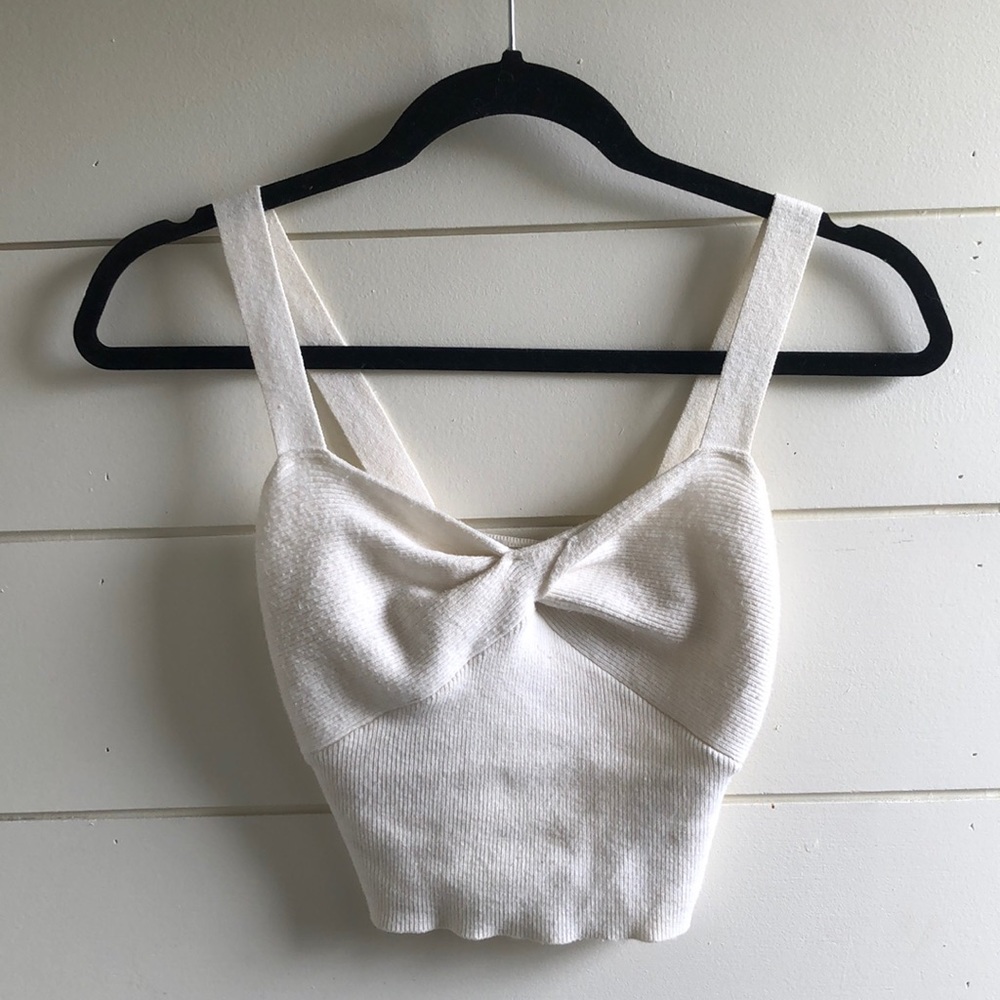 Twist front tank